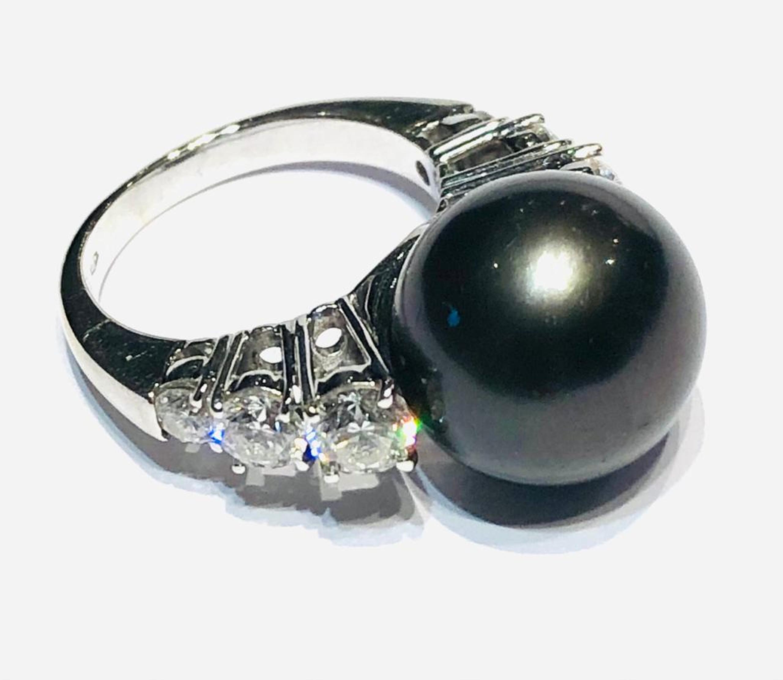 BLACK PEARL AND DIAMOND RING
