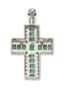 PENDENTIF ‘CROIX’ EN OR GRIS 18K, DIAMANTS ET ÉMERAUDES