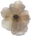 BROCHE ‘FLEUR’ EN OR JAUNE 18K, CALCÉDOINE, TSAVORITES ET AMÉTHYSTE