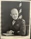 DWIGHT DAVID EISENHOWER (1890-1969)
Portrait en noir et blanc signé dans la marge inférieure.