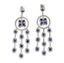 PAIRE DE BOUCLES D’OREILLES PENDANTES EN OR GRIS 18K ET SAPHIRS