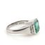 RUBEN SVART
BAGUE EN OR GRIS 14K, ÉMERAUDE COLOMBIENNE 2,50 CT. ET DIAMANTS (AVEC CERTIFICAT)
