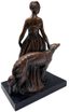 SCULPTURE EN BRONZE DE STYLE ART DECO REPRESENTANT UNE FEMME ET SON LEVRIER