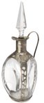 DEUX CARAFES EN VERRE À MONTURE EN ARGENT, VERS 1900
