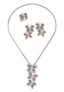 PARURE 'PAPILLONS' EN OR GRIS 18K, DIAMANTS, SAPHIRS ROSES ET BLEUS